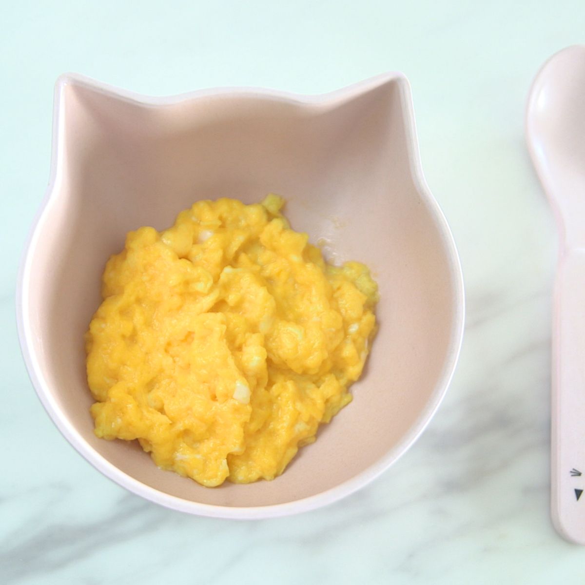 Scrambled Eggs For Kids - Clean Eating with kids