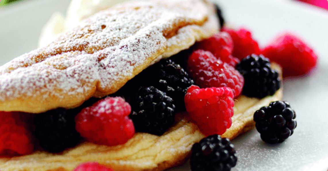 Souffle omelette, quark cream & berries