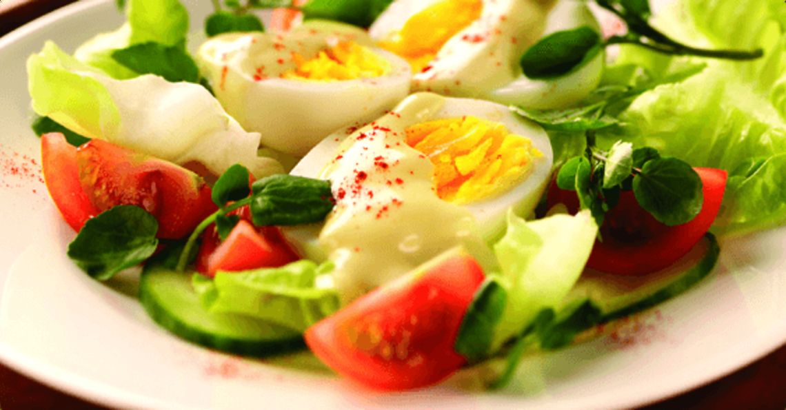 Tomato and cucumber boiled egg salad