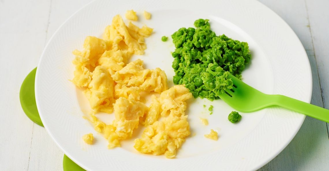 Scrambled eggs with pea puree