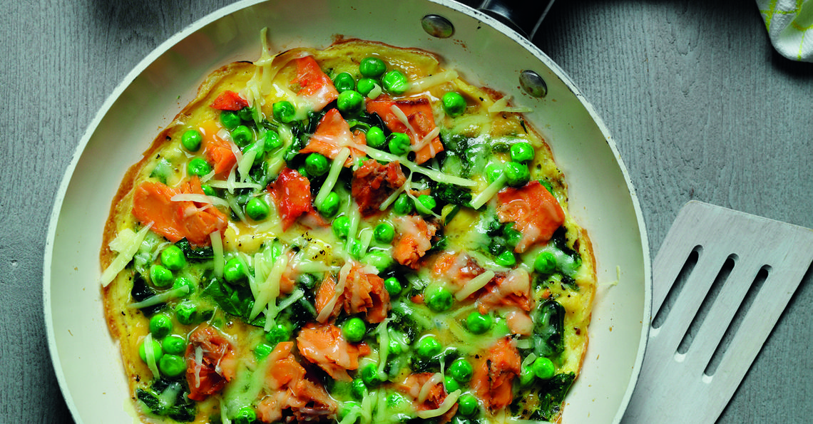 Spinach omelette with salmon