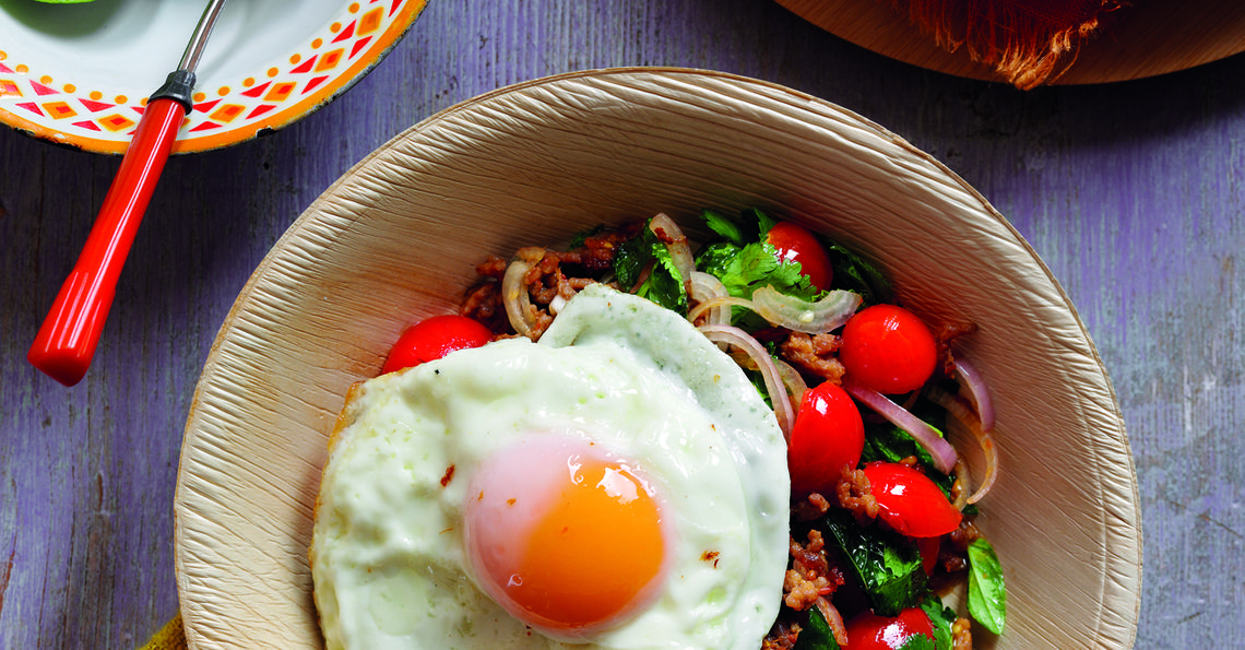 Wok fried egg and spicy minced pork with garlic & ginger