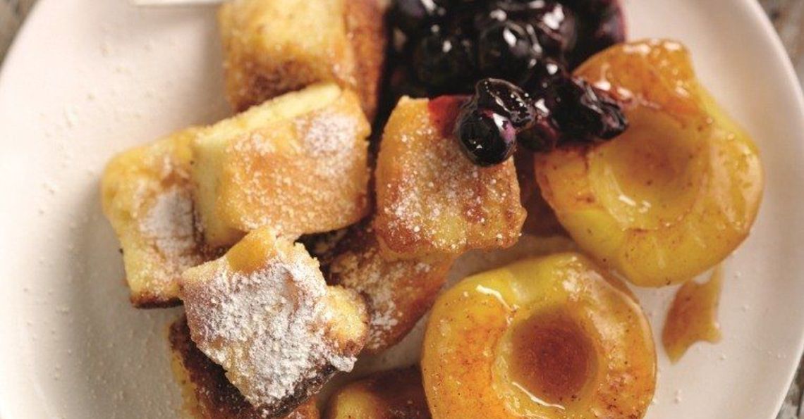 Austrian Kaiserschmarrn pancakes with caramelized apples and berry compote