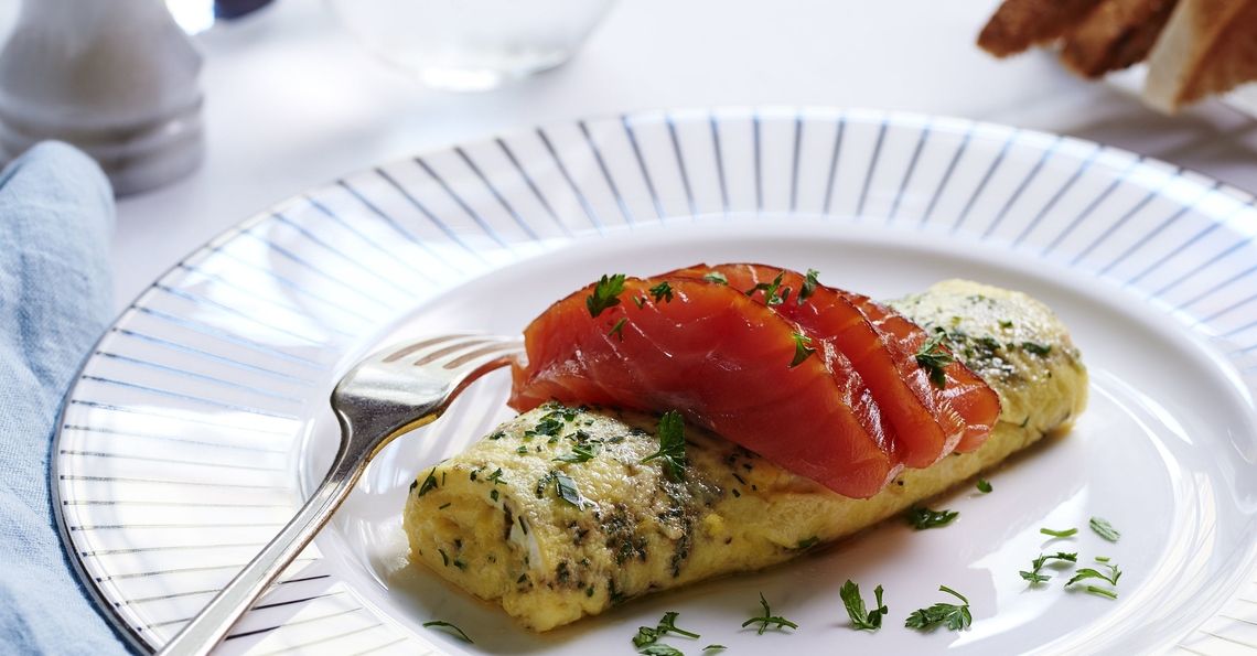 Fine herb omelette with sliced smoked salmon