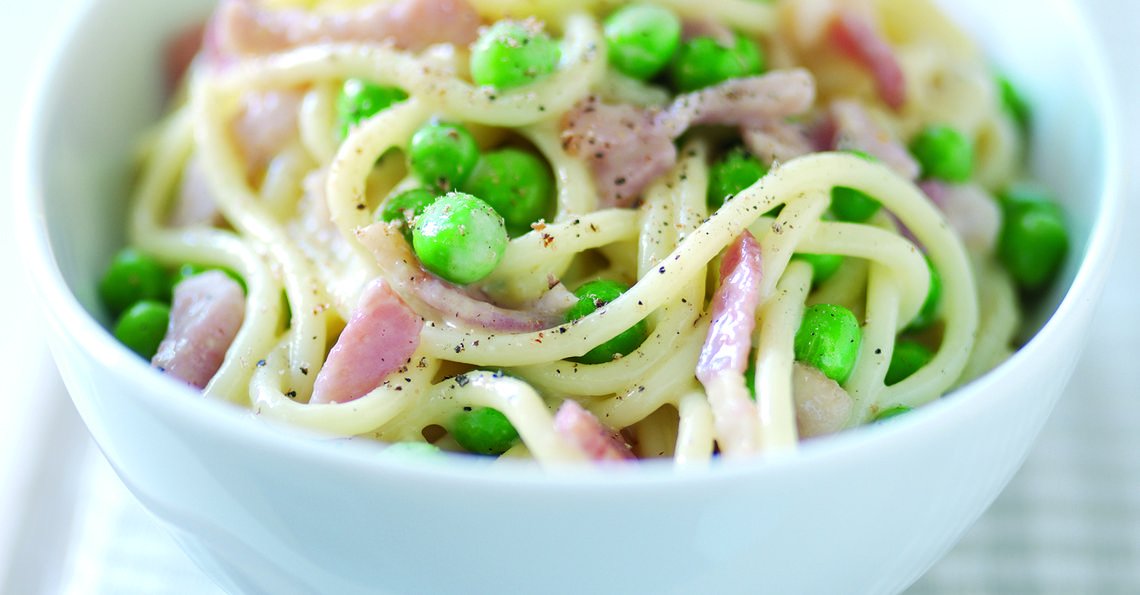 Carbonara style spaghetti in the microwave