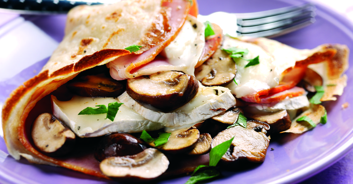 Mushroom, ham and goat's cheese pancakes