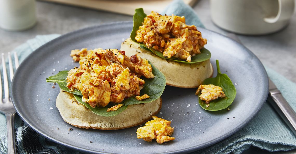 Crumpets with scrambled eggs