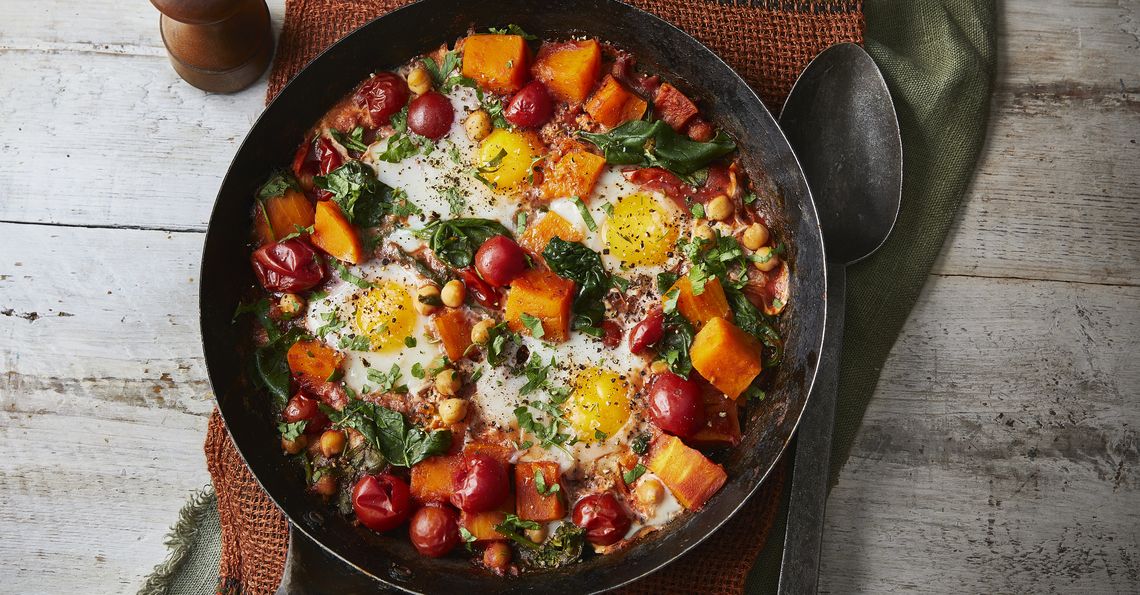 Pumpkin bake: Tomato and egg one pot