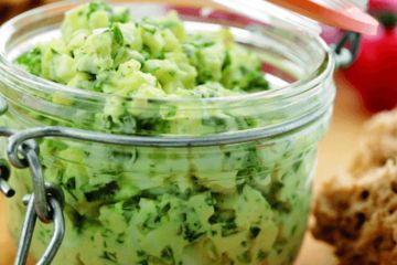 Low calorie potted egg and cress