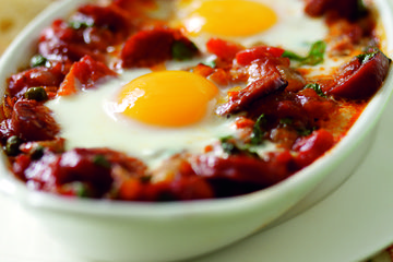 Spanish baked eggs