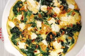 Spinach, feta & pine nut omelette