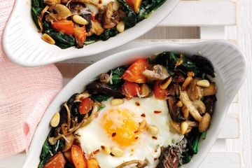 Veggie baked eggs