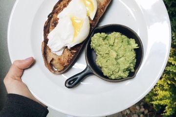 poached eggs brunch
