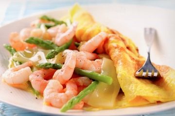 King prawn and asparagus omelette