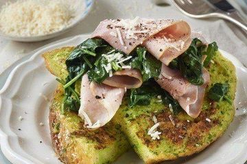 Savoury spinach & ham french toast