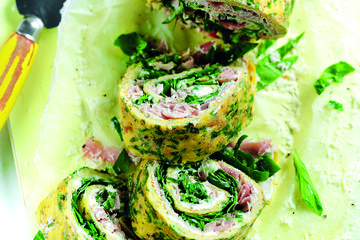 Rolled omelette slice - lunchtime one-pot