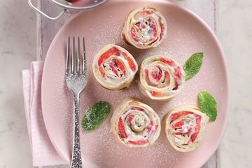 Strawberry and ricotta rollups