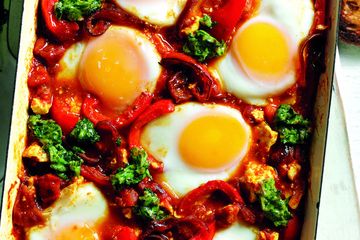 Shakshuka with feta and green salsa - quick one pot