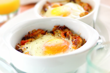 Baked eggs with kippers