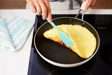 Omelette in pan