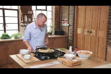 Embedded thumbnail for Paul Merrett&#039;s Chinese-style egg rice stir-fry 