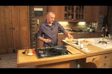 Embedded thumbnail for How to scramble eggs by Paul Merrett 