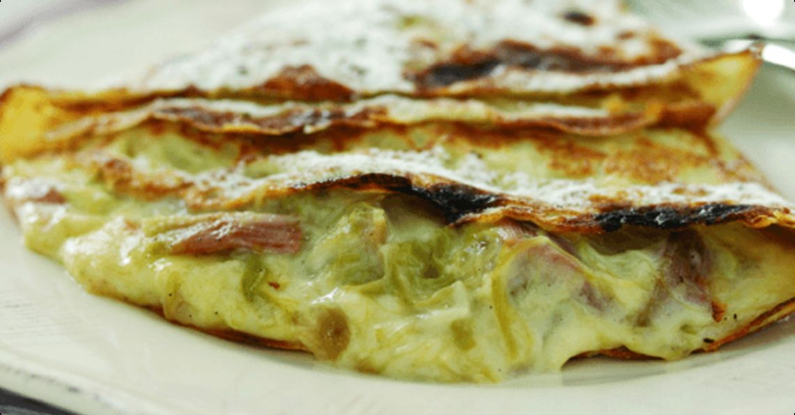 Gingered rhubarb and custard pancakes